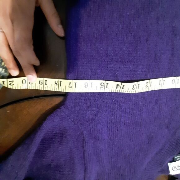 Vintage Garland 100% Wool V Neck Purple Sweater Small - Picture 2 of 9
